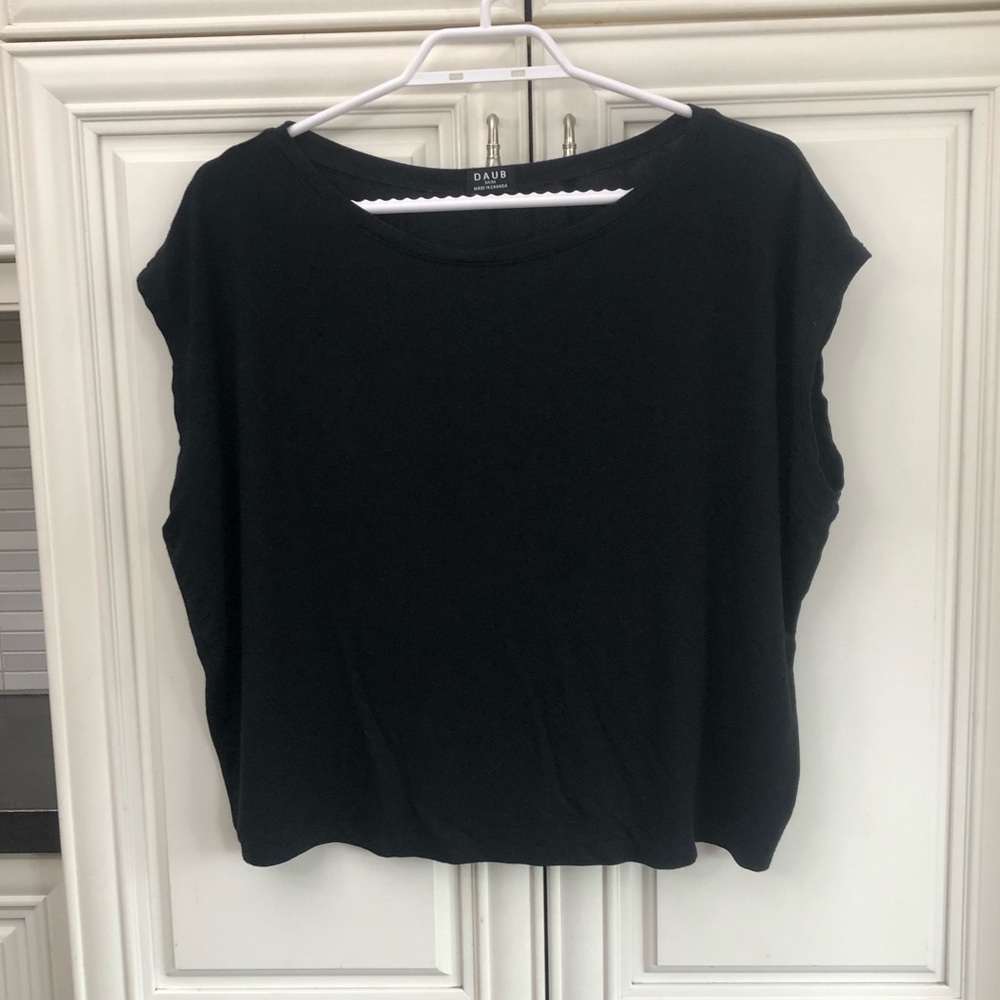 Daub women’s loose fit black t-shirt
